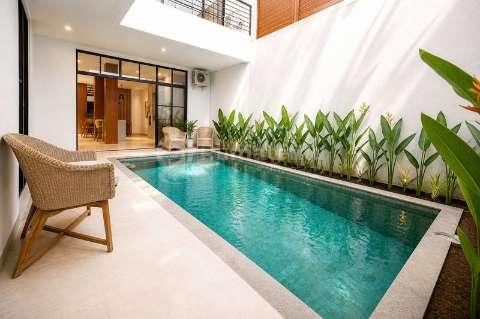 RV-3339 Freehold 4BR Villa for Sale in Seminyak – Modern Design, Prime Location