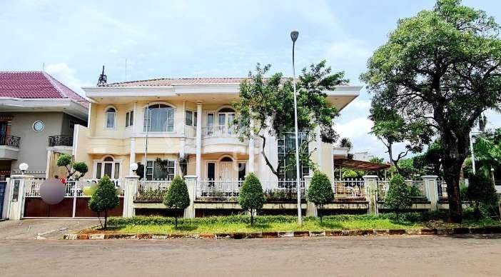 Jual Komplek Mewah Semi Furnished Lokasi Rumah Sangat Strategis Kebun Jeruk Intercon, Kebon Jeruk, Jakarta