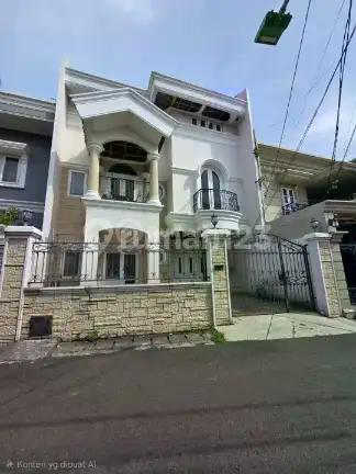 Rumah Secondary Dalam Komplek Cipinang Elok