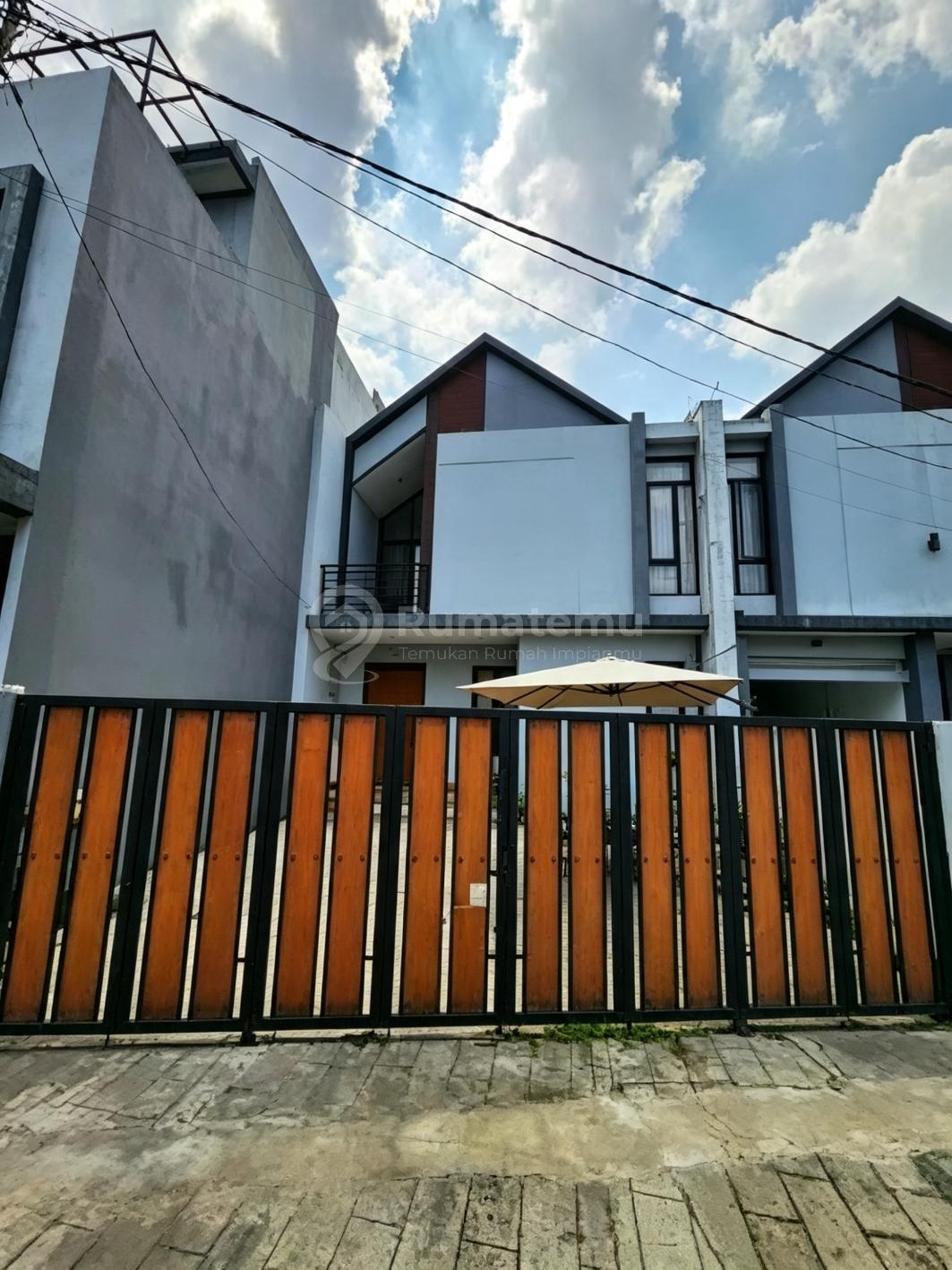 Rumah Secondary Siap Huni Dalam Cluster