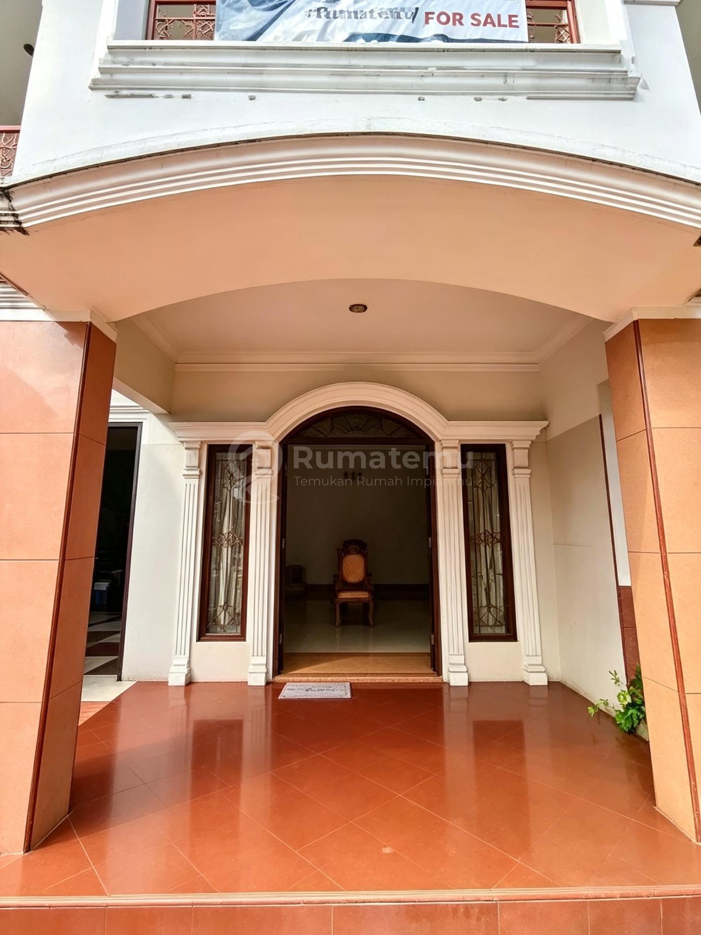 Rumah Mewah 5br Di Kebayoran Lama Dekat Gandaria Shm