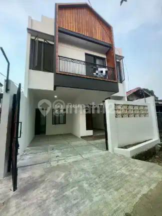 Rumah Baru Siap Huni Dalam Cluster di Jati Luhur