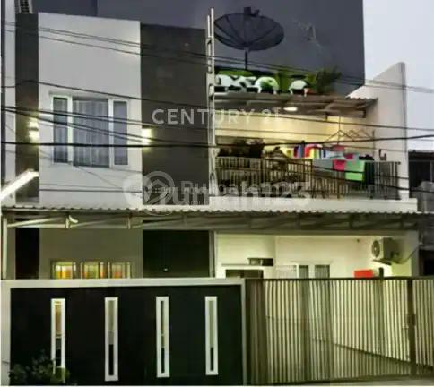Rumah Cantik 2 Lantai Siap Huni di Sunter Agung