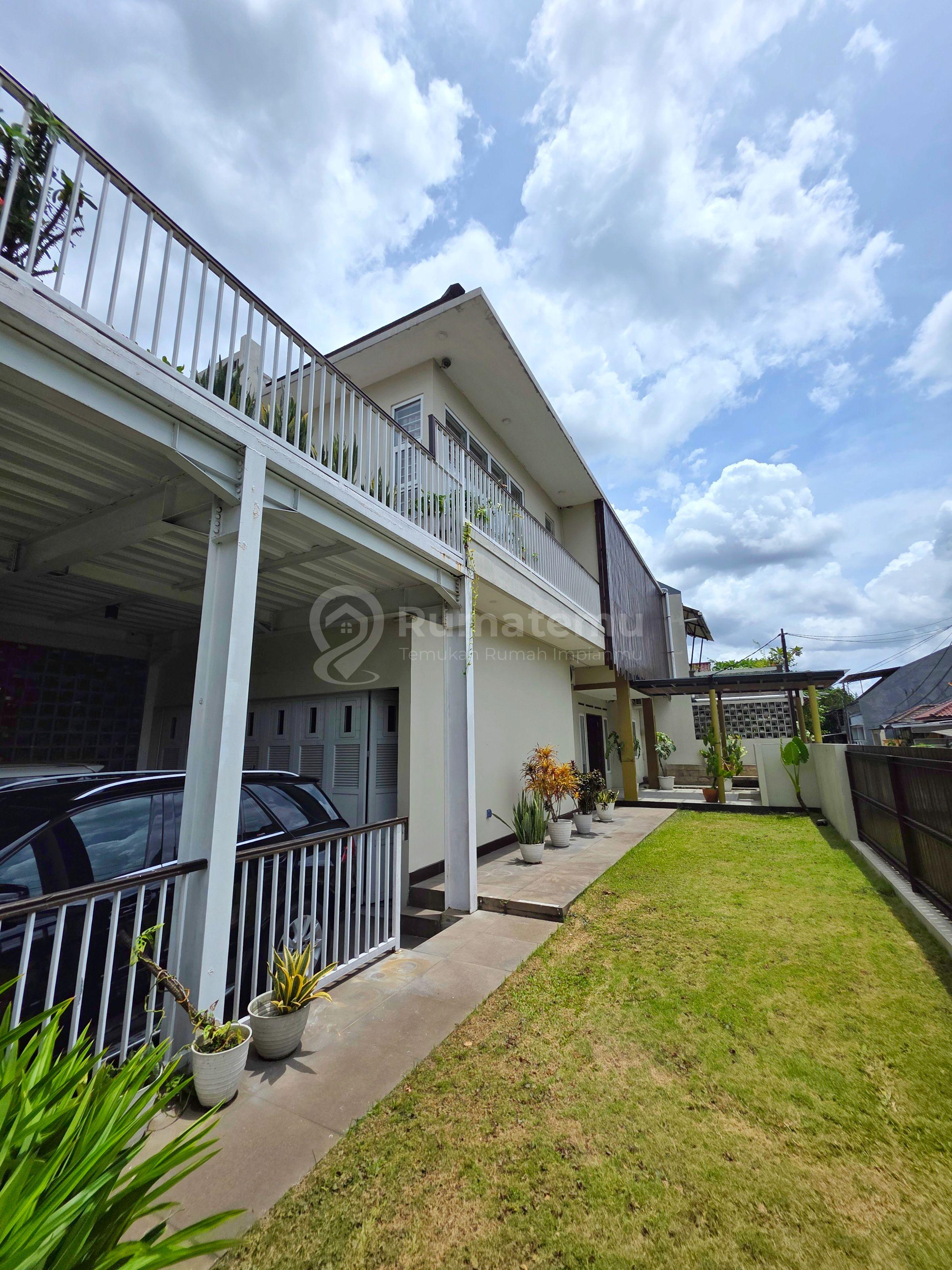 Dijual Rumah Cantik Griya Loka Jl Aster BSD Siap Huni