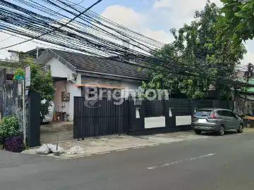 DIJUAL RUMAH 465M2 DI ASEM BARIS, TEBET, JAKARTA SELATAN, SHM