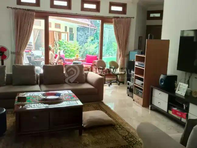 DIJUAL  Rumah klasik nan asri di Ampera / Kemang