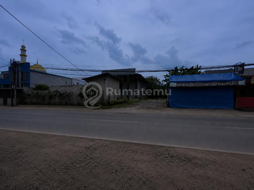 Tanah Pinggir Jalan Komersil Hadap Timur Suradita Cisauk