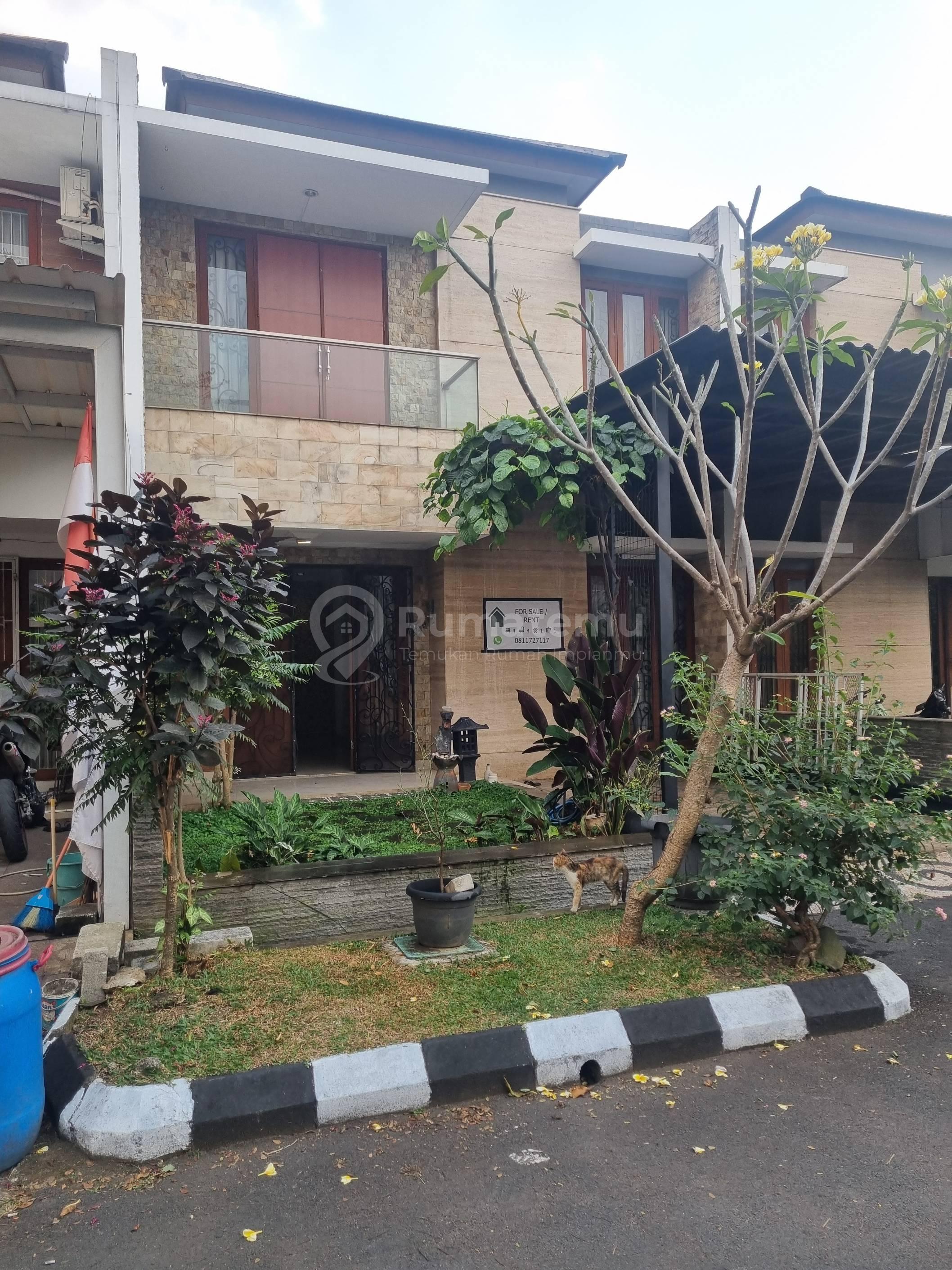 Rumah 2 Lantai 4 KT di Cherry Field Bojongsoang, 9 menit ke Tol Buah Batu