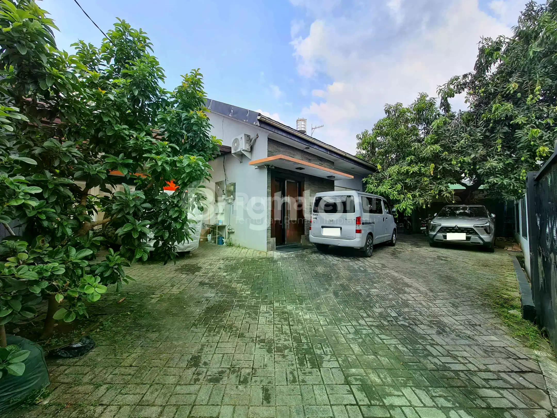 Jual JL. ASEM BARIS, RT.5/RW.14, KB. BARU, KEC. TEBET, KOTA JAKARTA SELATAN, DAERAH KHUSUS IBUKOTA JAKARTA 12830