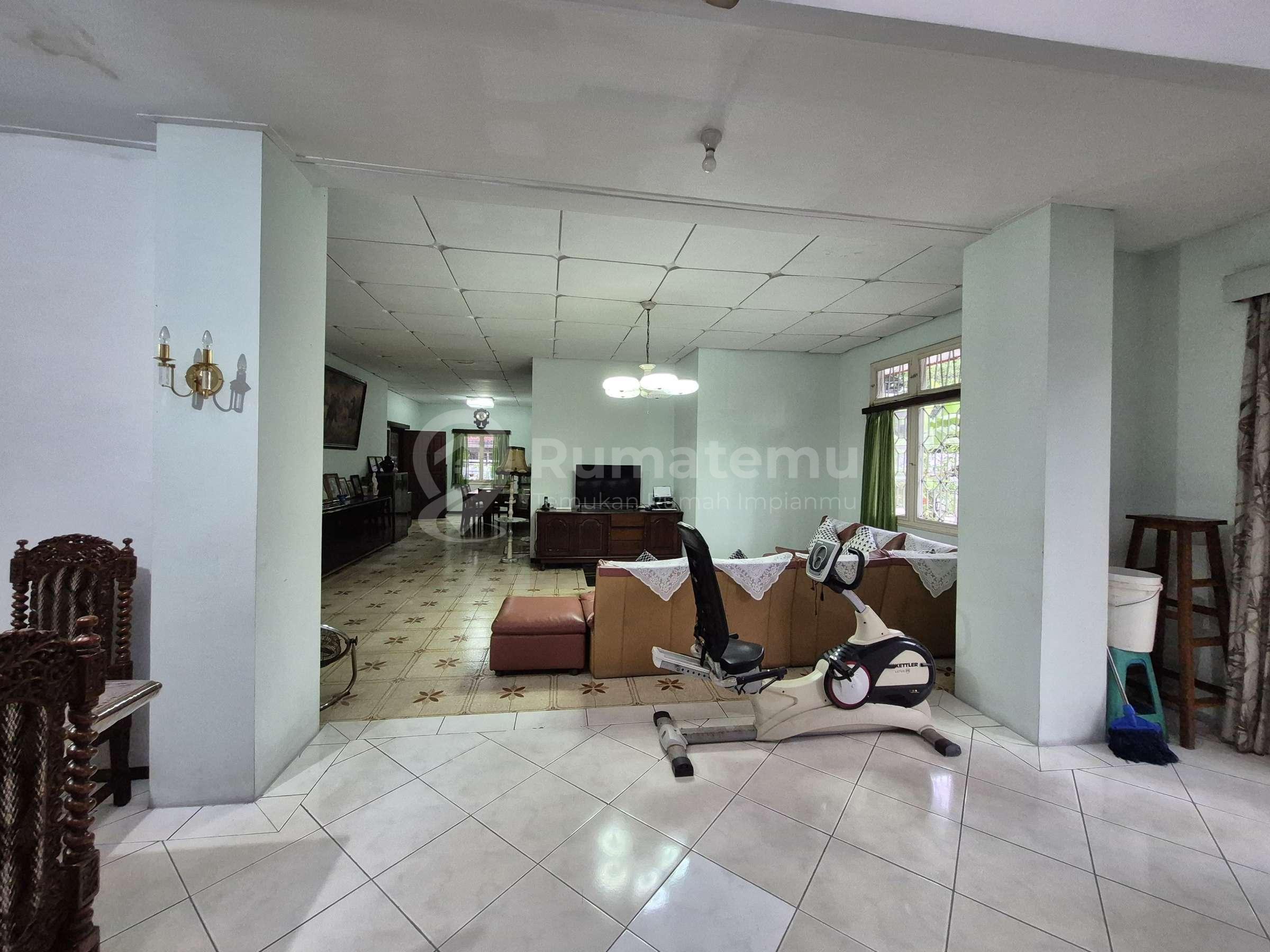 DIJUAL: Rumah Strategis di Karet Setiabudi – Kawasan Emas Jakarta Selatan