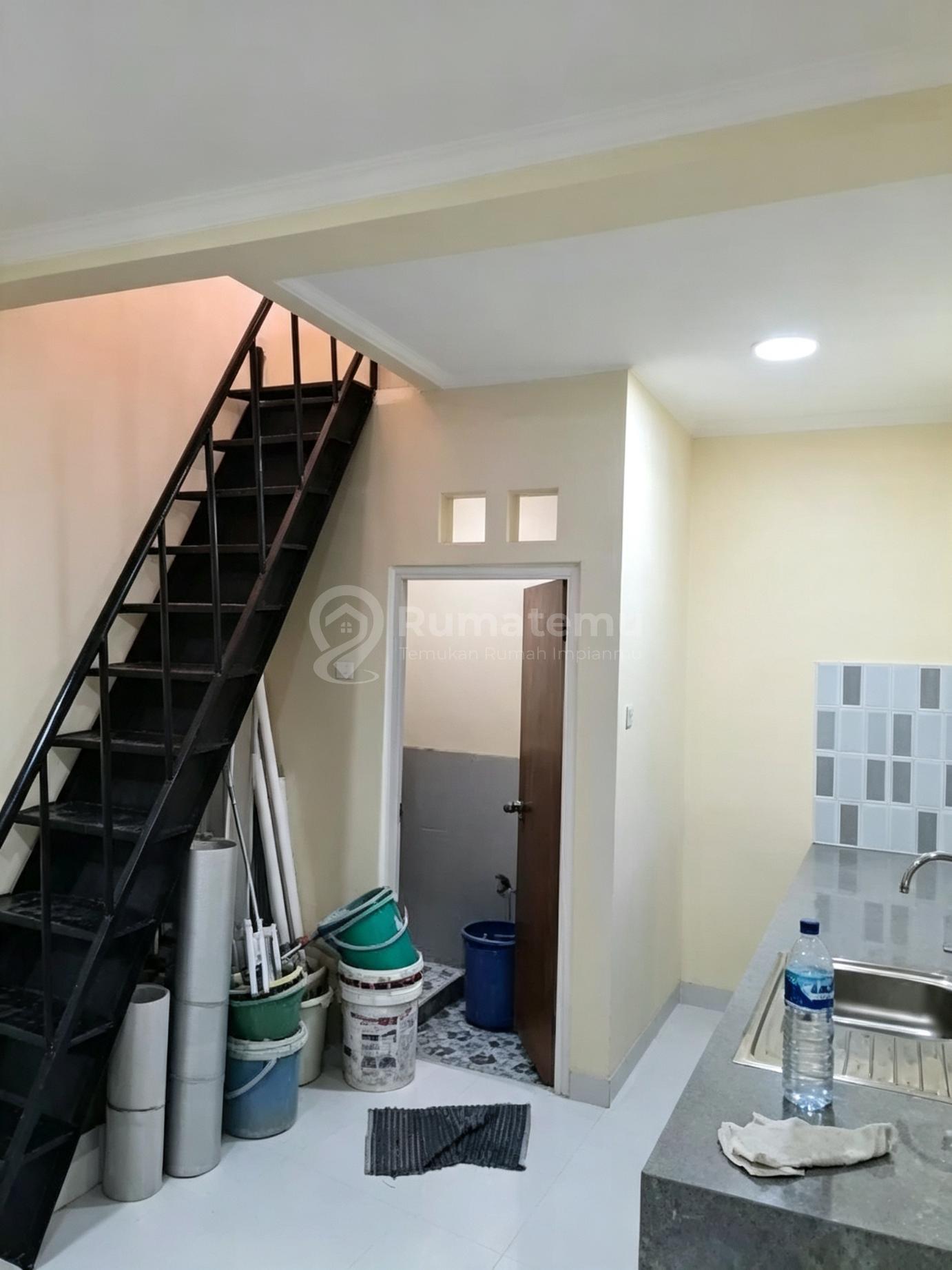 DIJUAL RUMAH LEBAR 6X18 JALAN 3 MOBIL DEKAT TAIPE SCHOOL