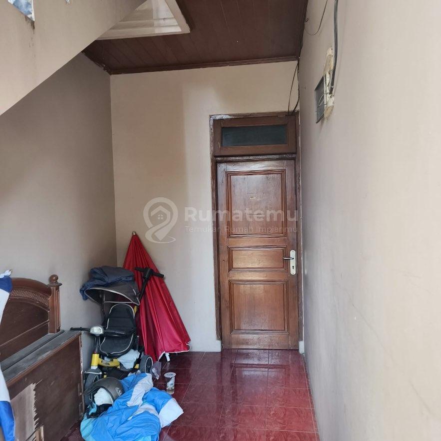 DIJUAL — RUMAH 3 LANTAI STRATEGIS PINGGIR JALAN RAYA PAGARSIH BARAT, BANDUNG