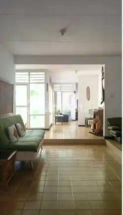 Dekat Gbk, Dijual Rumah Hitung Tanah di Cidodol Jakarta Selatan