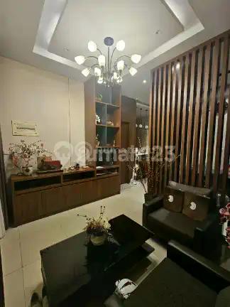 Rumah 2,5 Lantai The Springs Flaminggo Gading Serpong