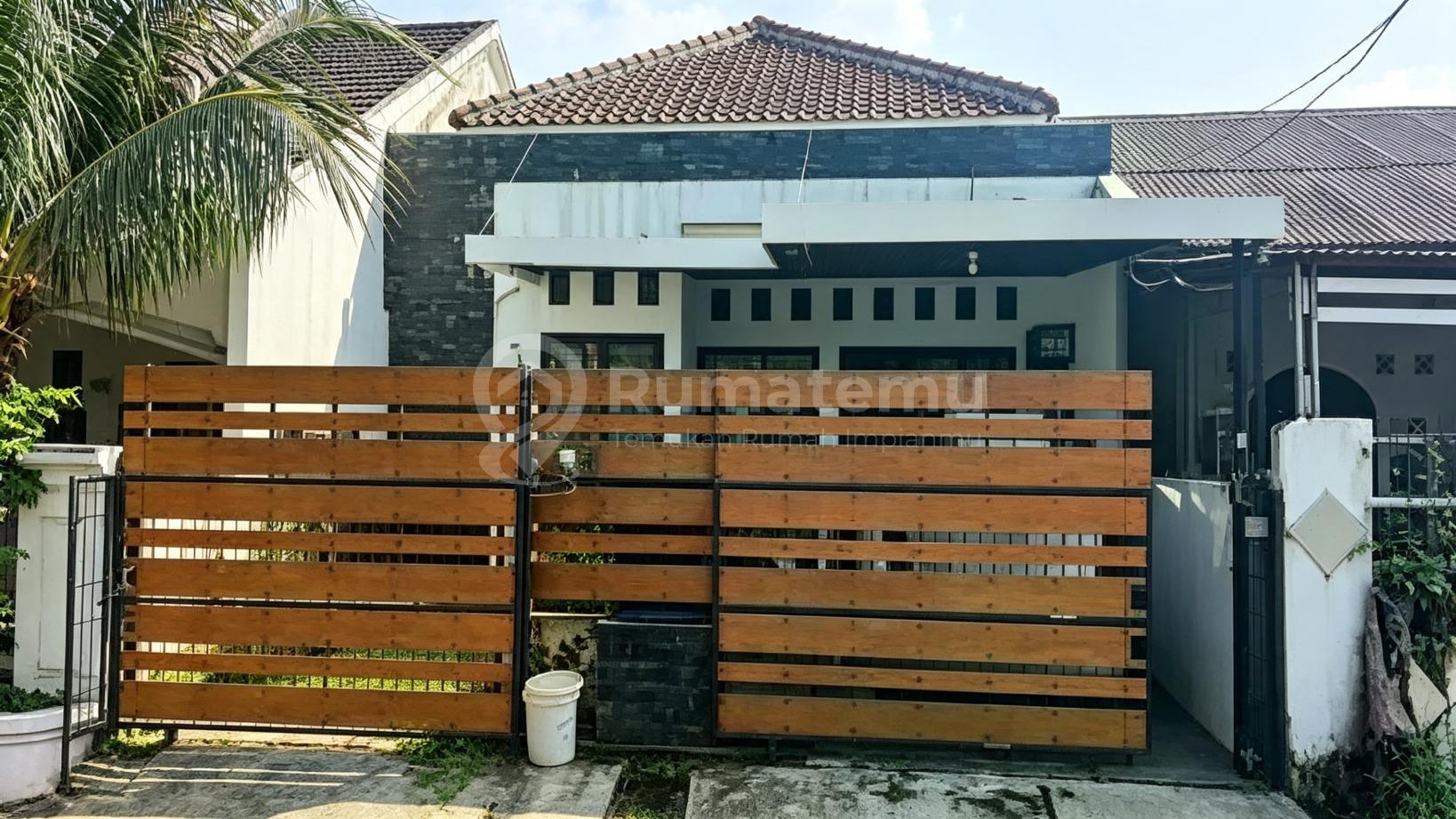 Rumah 1 Lantai Strategis Murah Siap Nego
