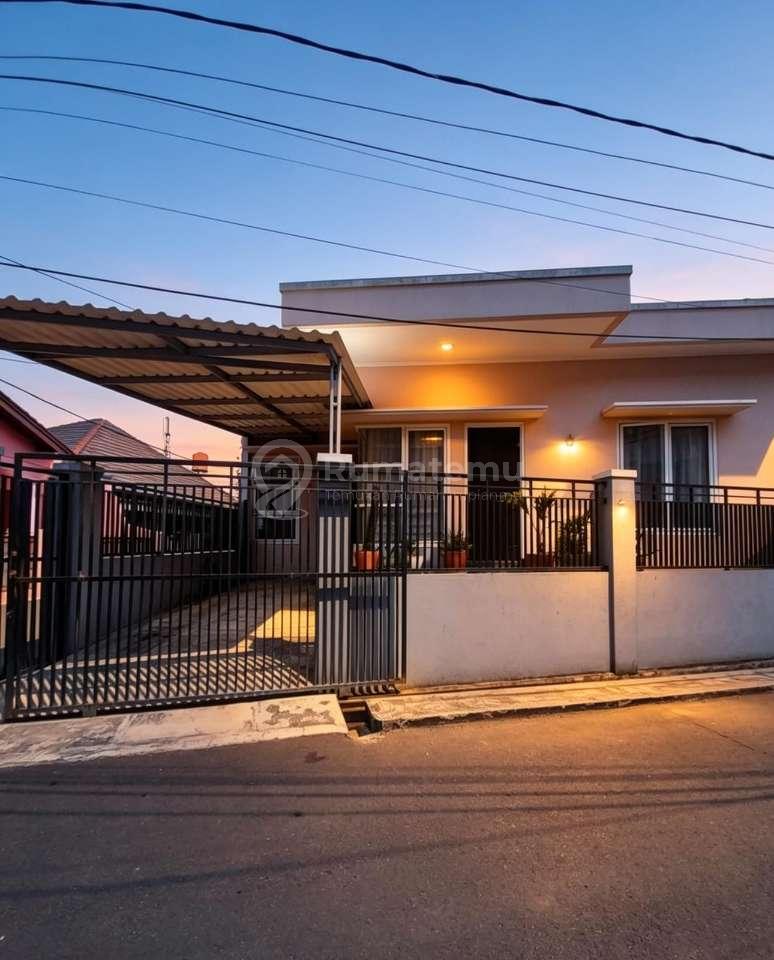 Dijual rumah Secondary Dalam komplek Di Pondok Kelapa Jakarta Timur 