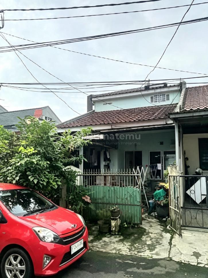 Dijual Rumah 1,5 Lantai Apa Adanya di Melati Mas
