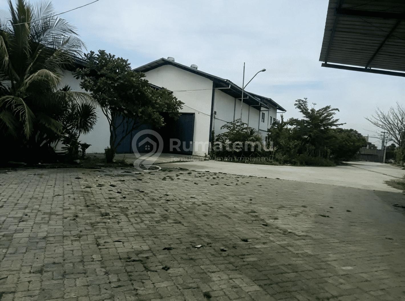 Dijual Gudang Luas Tanah 1,9ha Di Cengkareng Tangerang Dekat Ke Pik