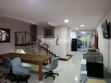 DIJUAL RUKO 3 LANTAI 232M2 DI KRAMAT, SENEN, JAKARTA PUSAT, HGB