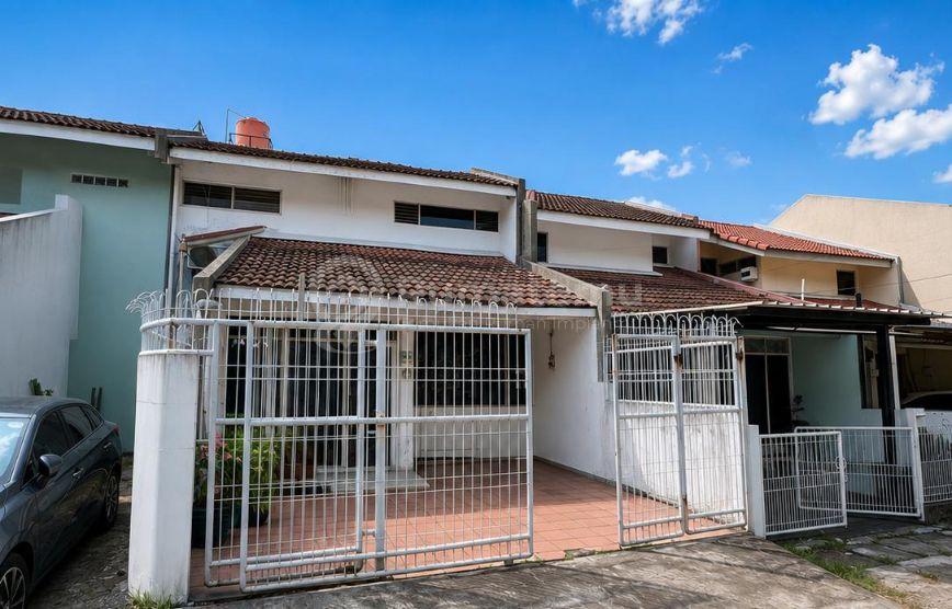 Rumah Lokasi Strategis 