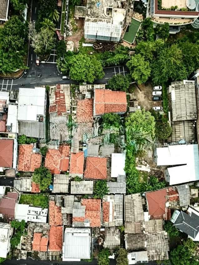 Jl.Limo-PERMATA HIJAU [TANAH]:Dijual 1000m,bentuk Kotak,hdp Utara