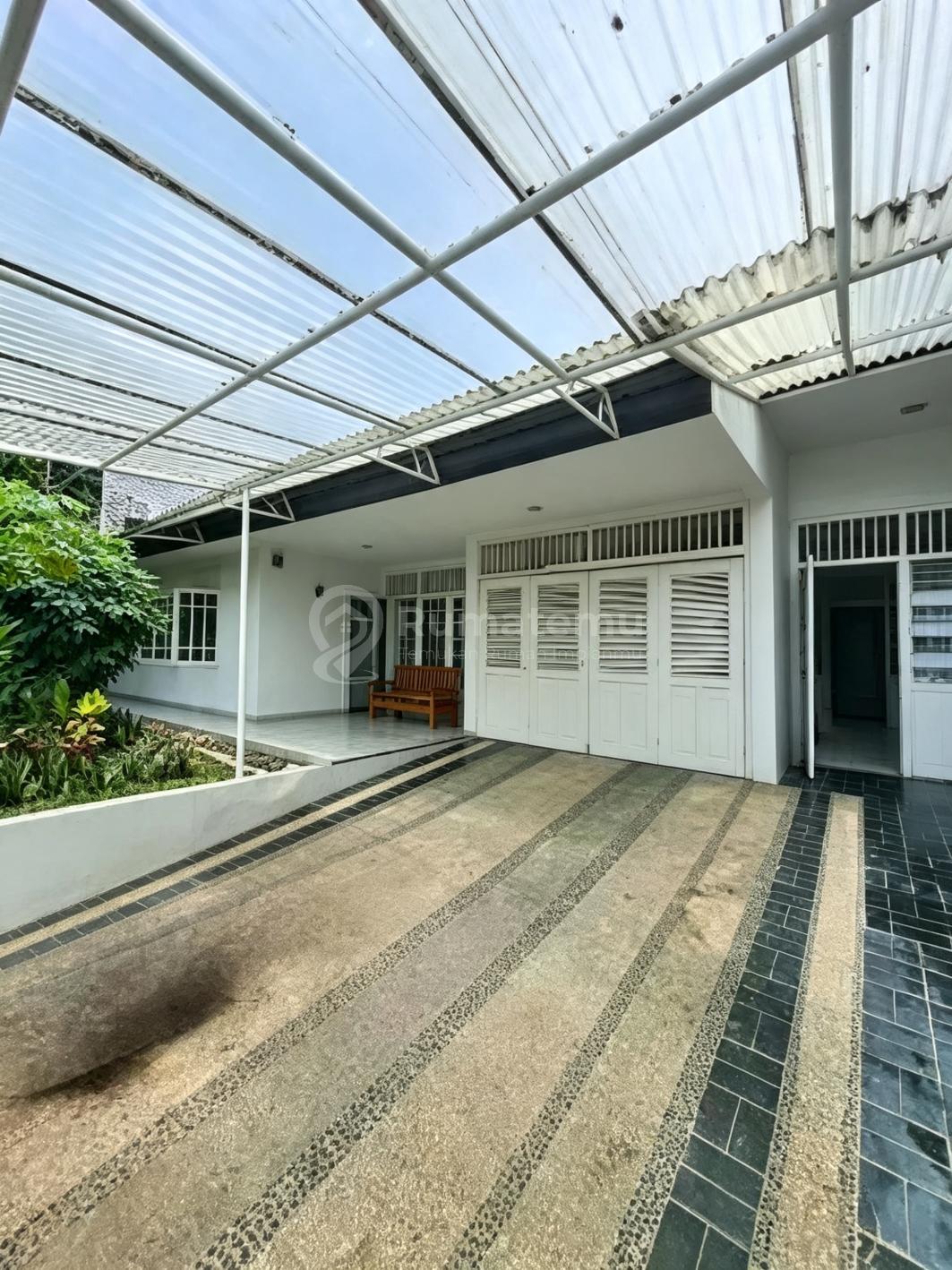 For Ren Pondok Indah