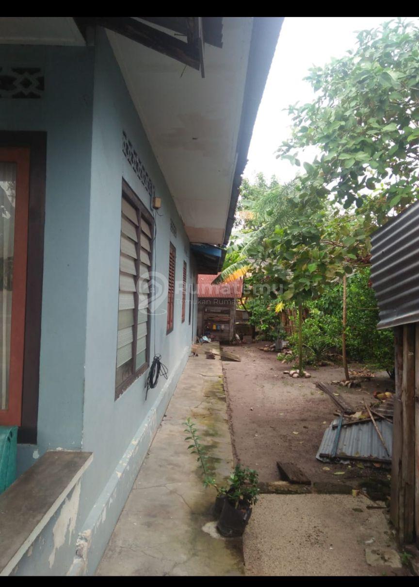 Tanah Pinggir Pantai Jalan Pattimura Belitung