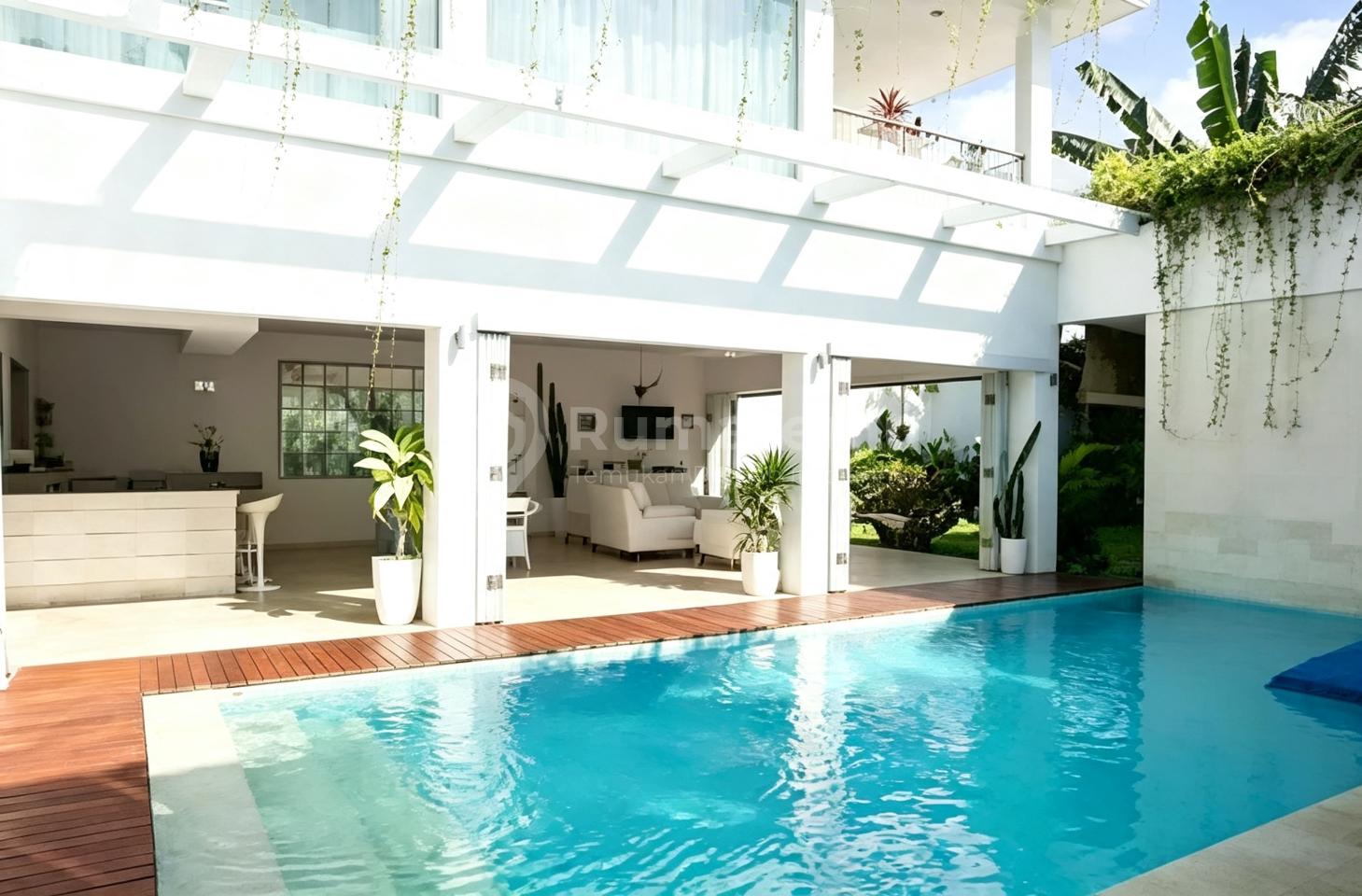 Ready For Rent 4 B R Villa In Pererenan Bali