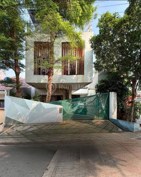 Rumah Cantik Asri Modern 3 Lantai Siap Huni di Kemayoran Cempaka Baru Jakarta Pusat