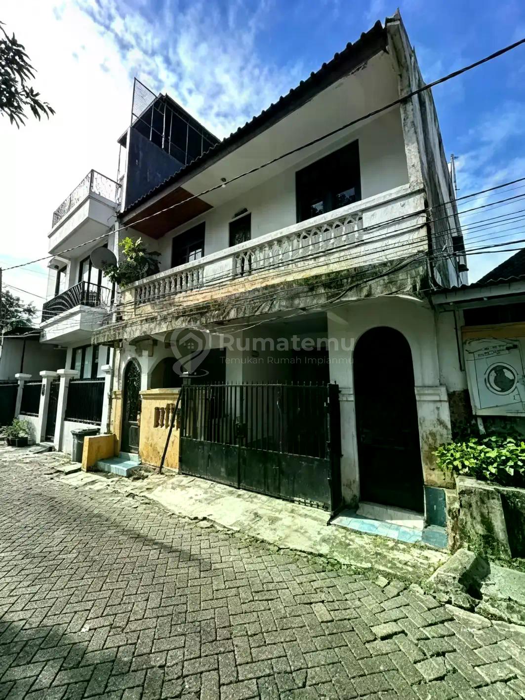 Rumah Tua Hitung Tanah Murah Dalam Komplek Cilandak - Dekat Mrt Fatmawati