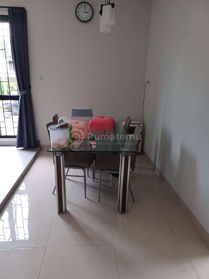 DISEWAKAN RUMAH ROYAL PALM BLOSSOM – CENGKARENG, JAKARTA BARAT