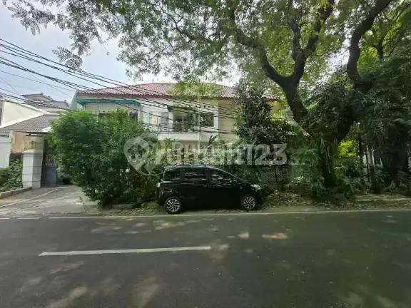 Turun Harga ..rumah Siaap Huni Di Panglima Polim Jakarta Selatan