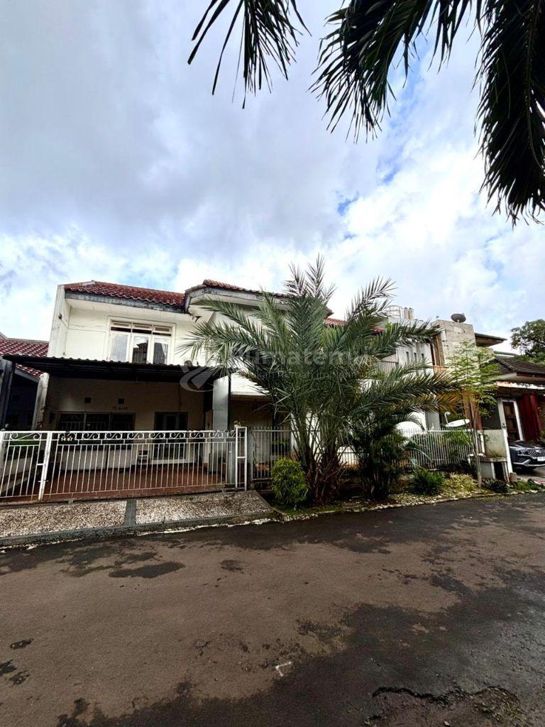 Dijual rumah estetik turun harga lokasi bagus di Puri Bintaro IS 2108