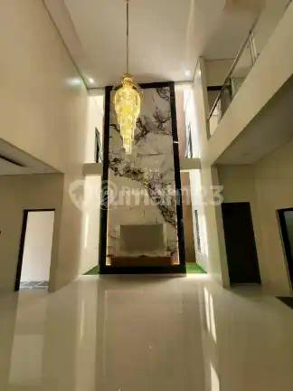 Rumah 2.5 Lantai Baru Full Furnished Tinggal Bawa Koper Pasti Suka Lokasi Super Strategis Anggrek Loka Bsd
