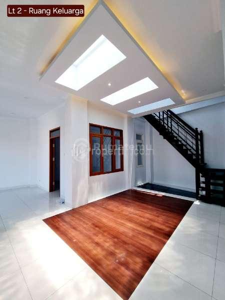 Jual Rumah Baru Kiaracondong Dekat Mall Tenth Avenue Bandung