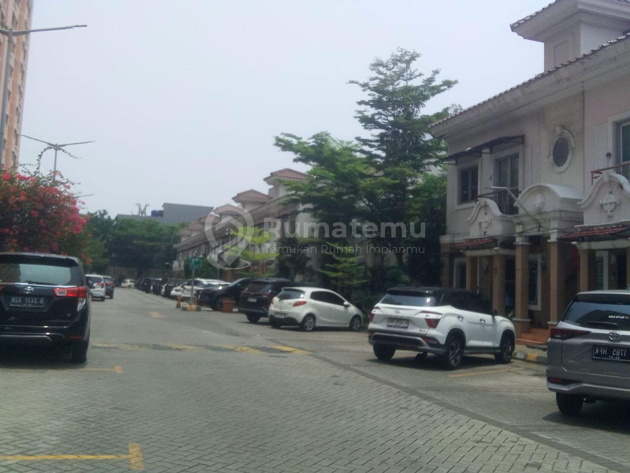 Disewakan Town House City Resort Residence Cengkareng