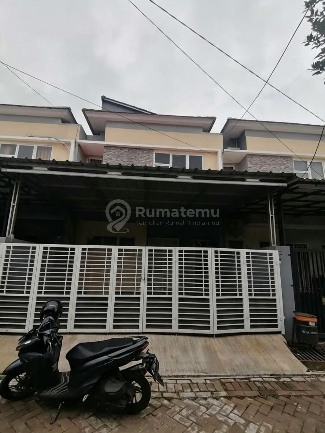 Dijual rumah komplek Carport canopy muat 2 mobil di Cipondoh, Kenanga, Cipondoh, Tangerang