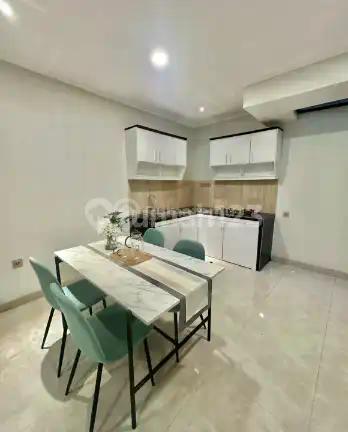 Jual Cepat Rumah Cantik 2 lantai Semi Furnished Accola Park Serpong
