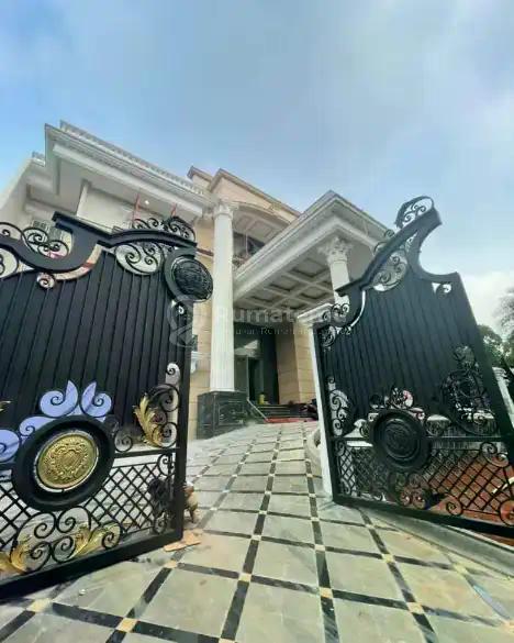 For Sale: Rumah Super Mewah di lingkungan elit Sekolah Kencana, Pondok Indah, Jakarta Selatan