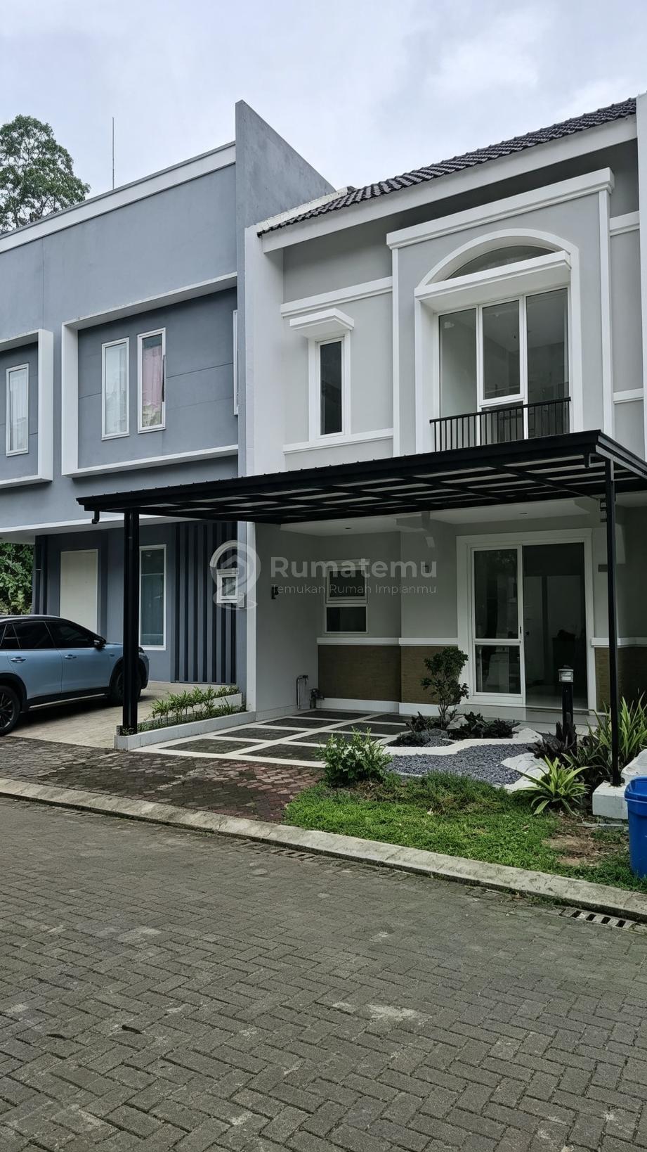 Rumah 2 Lantai Di Sevilla Park Bsd Kencanaloka Tangerang Selatan Rp. 1,55 Miliar
