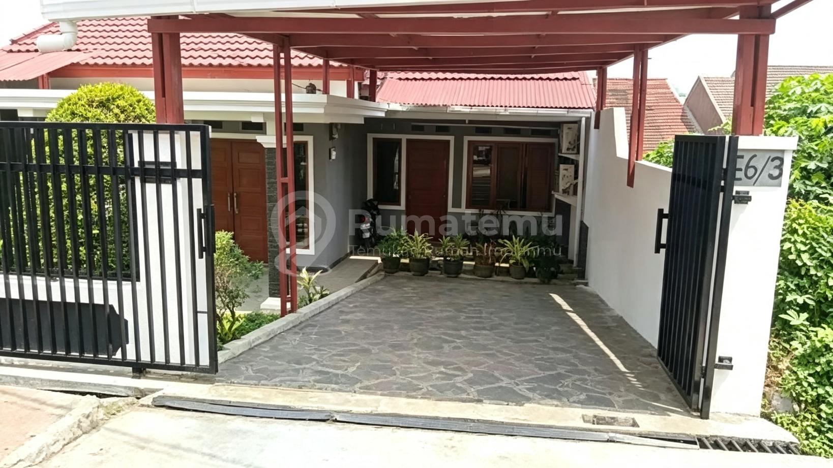 Rumah Villa Bagus Tanah Luas Dalam Komplek Di Cilegon Banten