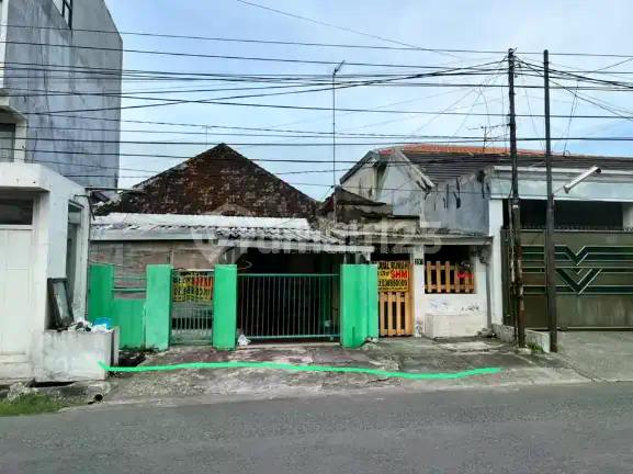 Rumah Tua Murah Shm Timur Di Padmosusatro