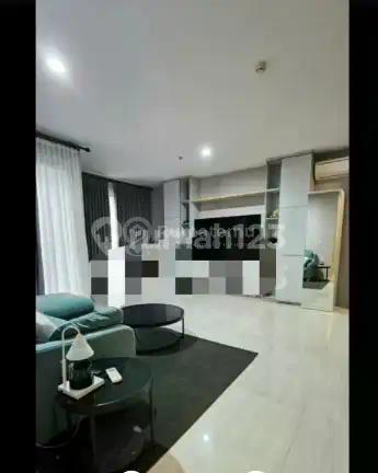 Disewakan Apartemen Lloyd 2 Br, Semi Furnish Dekat Binus