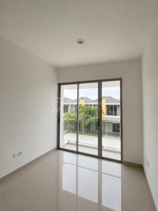 Dijual Cepat Rumah Pik 2 Cluster Magenta - Siap Huni, Dekat Tol & Fasilitas Lengkap!