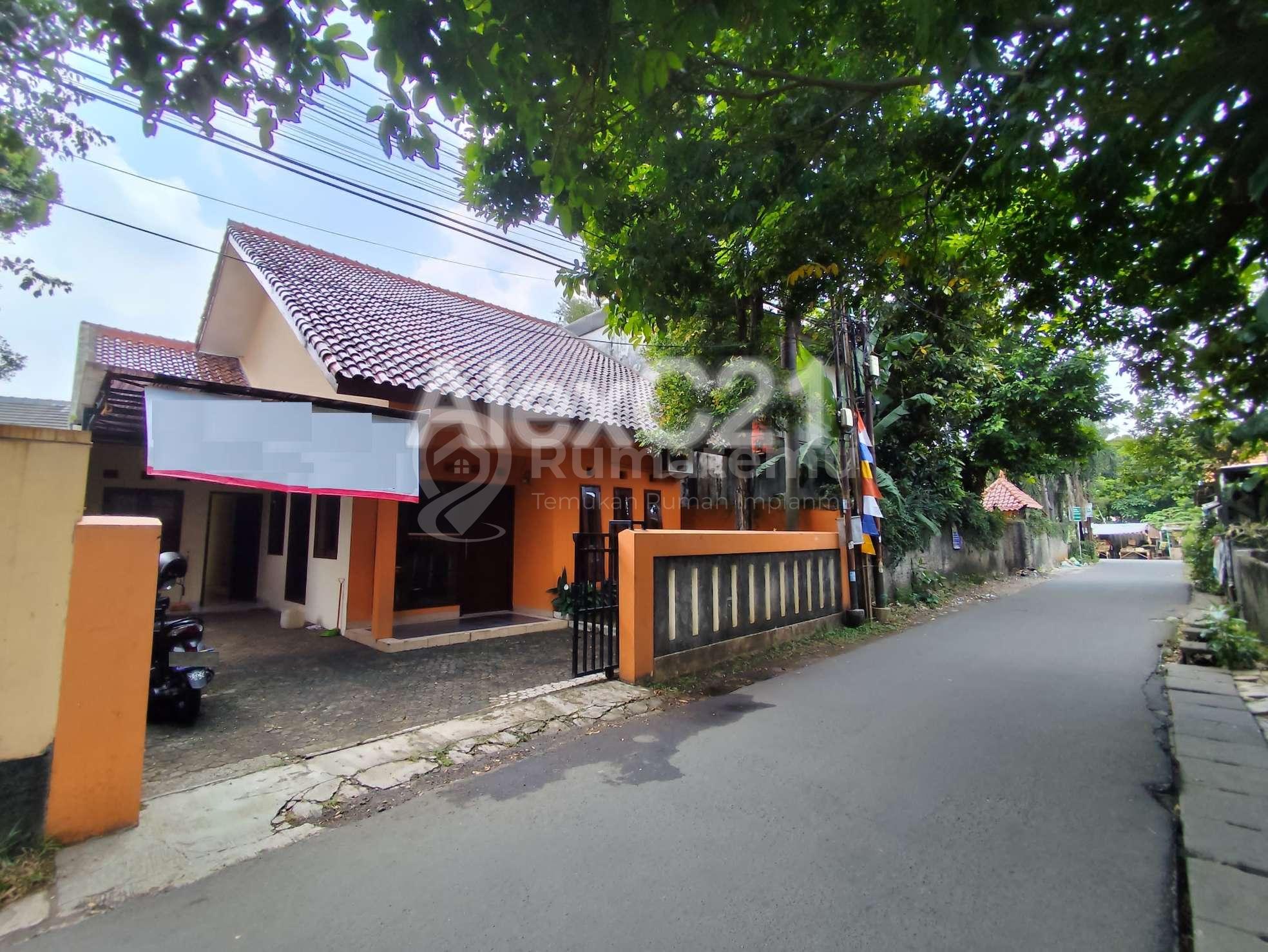 Dijual rumah Akses 2 jalan mobil di Tanah Baru Dekat Tol Cinere-Jagorawi, Tanah Baru