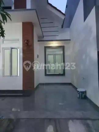 Rumah Bagus Dalam Perumahan di Bekasi Barat