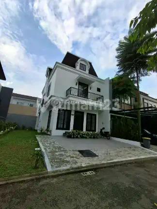 Rumah Baru 3 Lantai Cluster Cosmo The Icon Bsd City Gaya American Classic Harga Rp 3,8 Miliar
