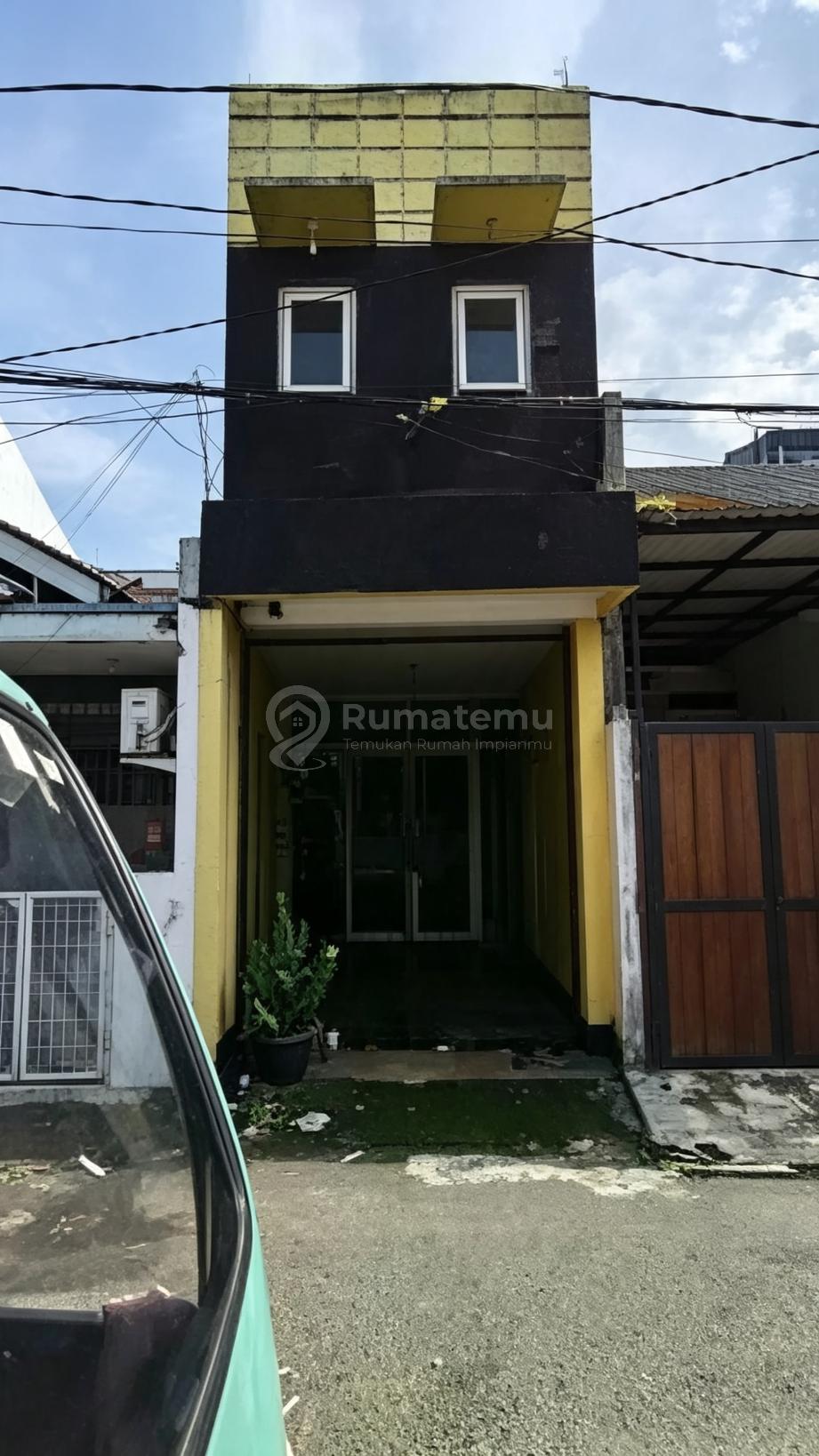 Rumah Secondary Dalam Komplek di Rawamangun