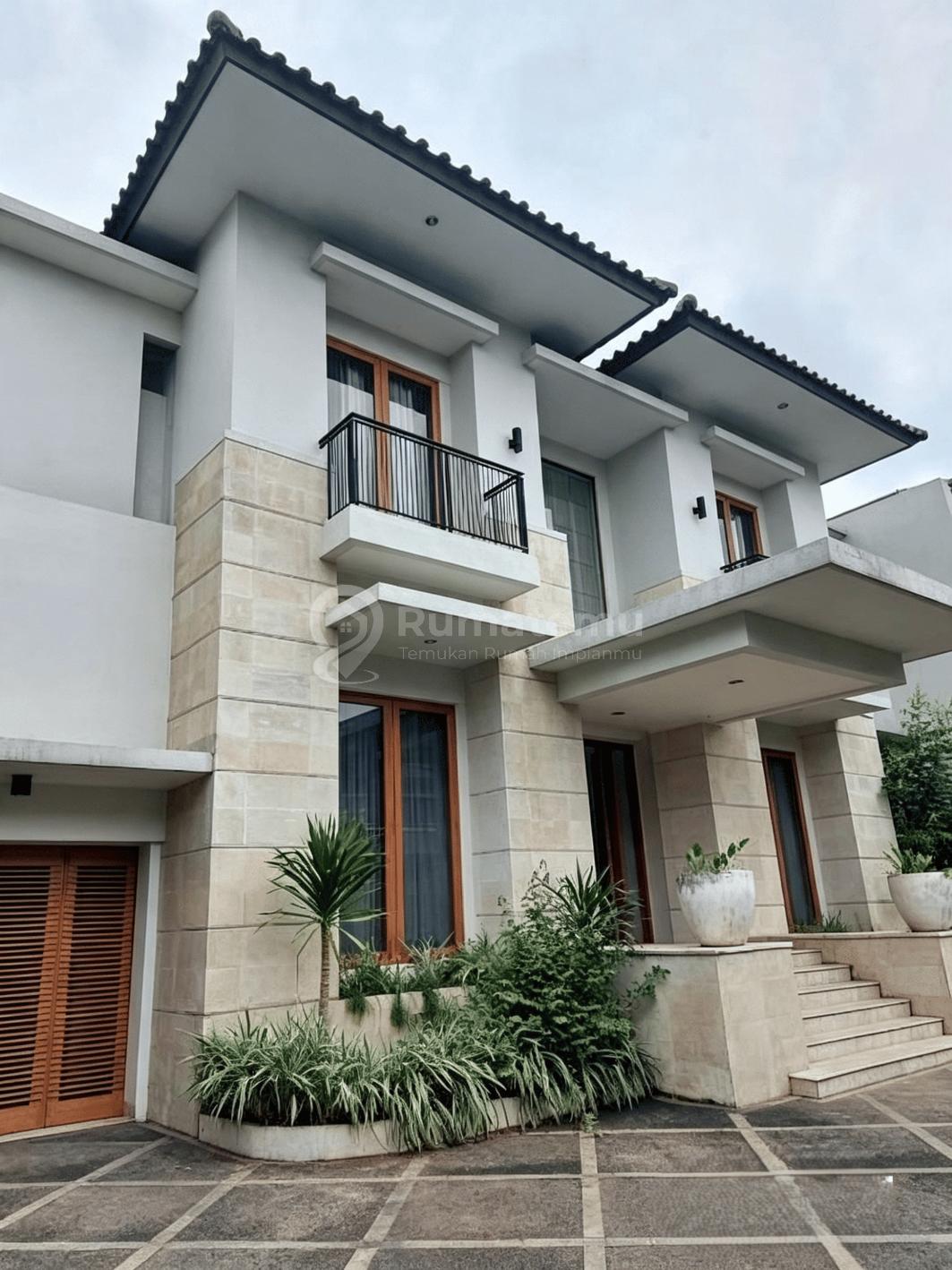 Jual rumah mewah desain tropis + swimming pool dekat kemang raya area Kemang, Jakarta Selatan