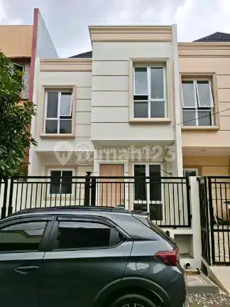 Rumah Baru Brand New Sektor 7A Dekat Taman